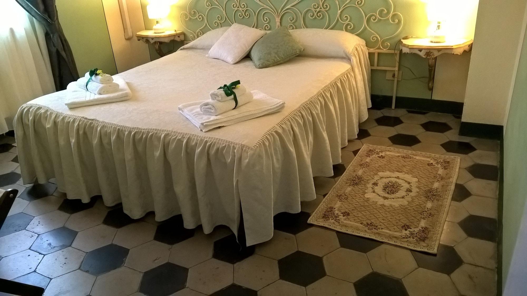 B&B La Mimosa Lucca Bagian luar foto