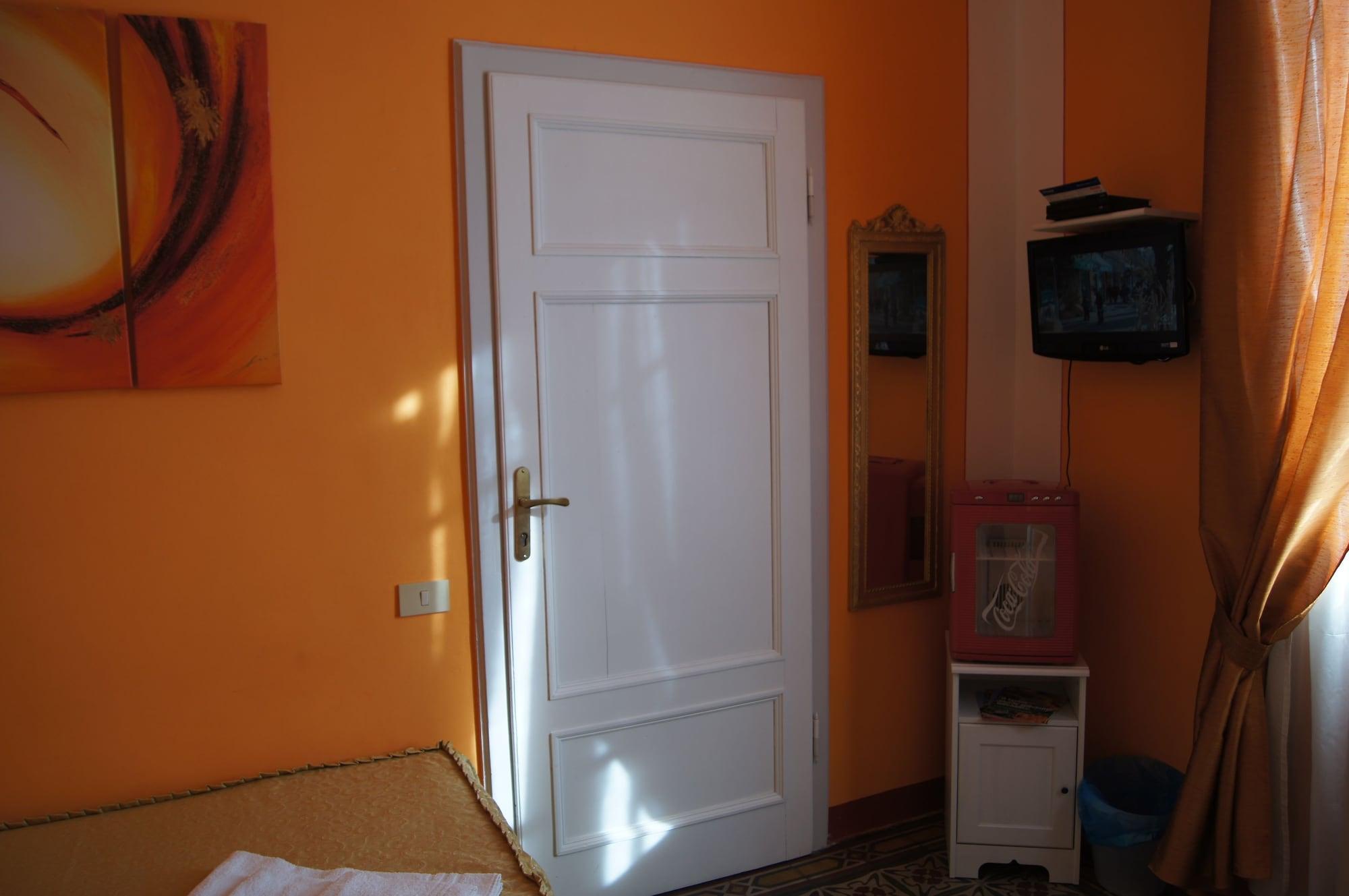 B&B La Mimosa Lucca Bagian luar foto