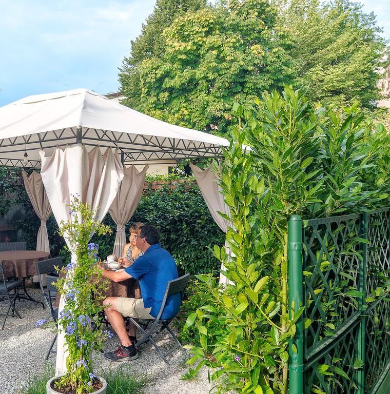B&B La Mimosa Lucca Bagian luar foto