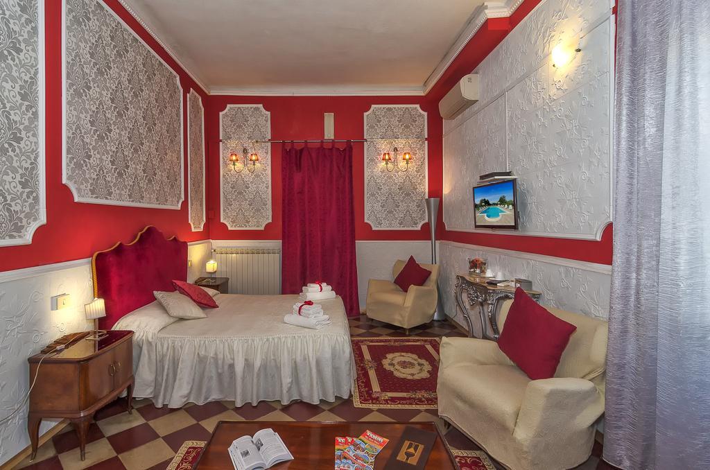 B&B La Mimosa Lucca Bagian luar foto